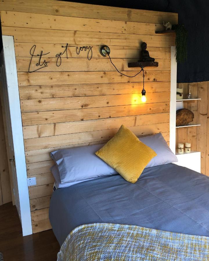 Hilltop Hideaway - Secluded Pod With Private Hot Tub Ньюрі Екстер'єр фото